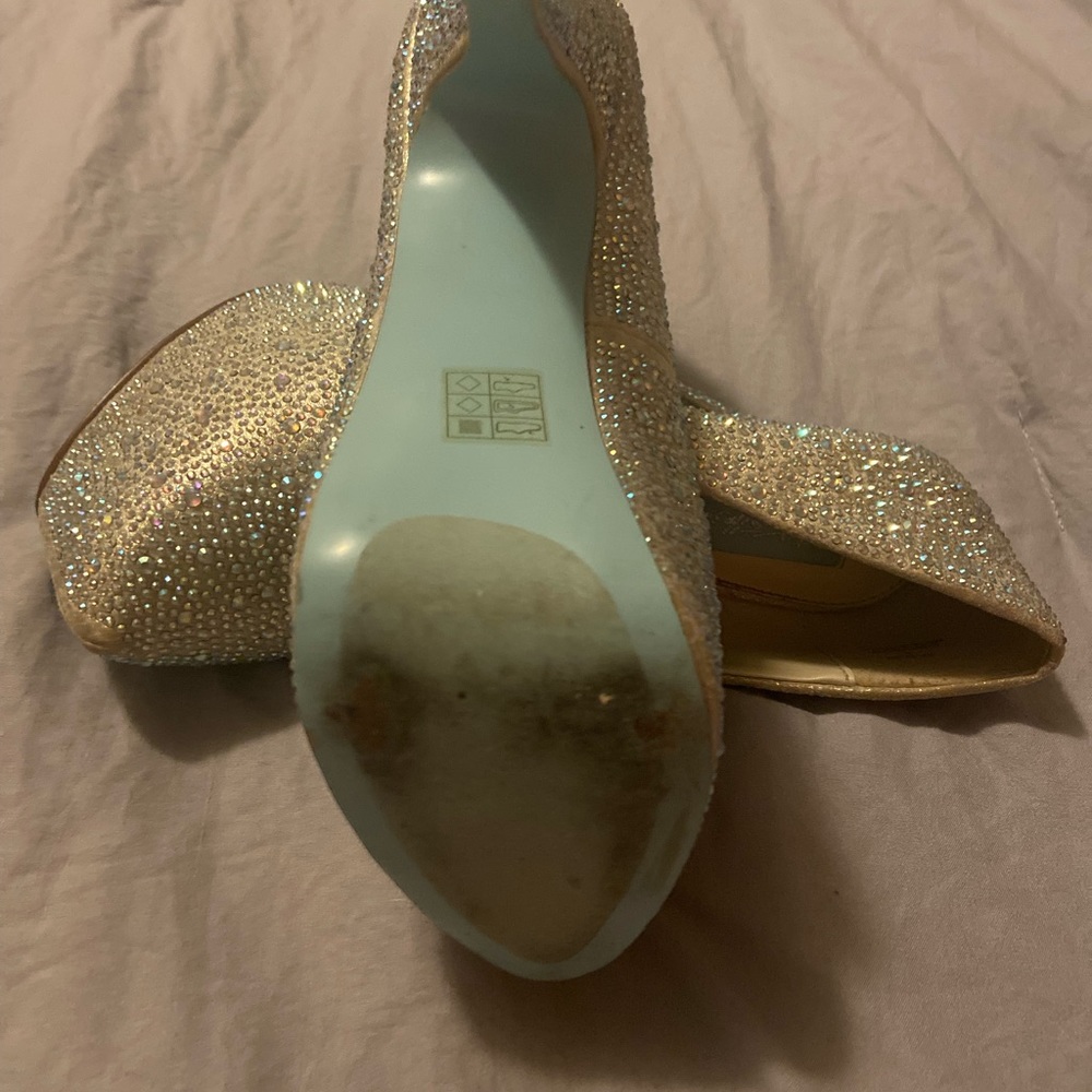 Platform heels - Picture 3 of 3